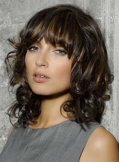 25 Short Curly Hair With Bangs Hair Cut Cheveux Frange Cheveux
