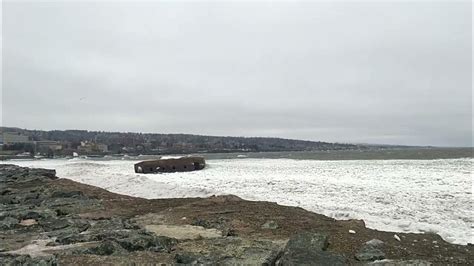 Ice Waves Lake Superior April 2023 Youtube