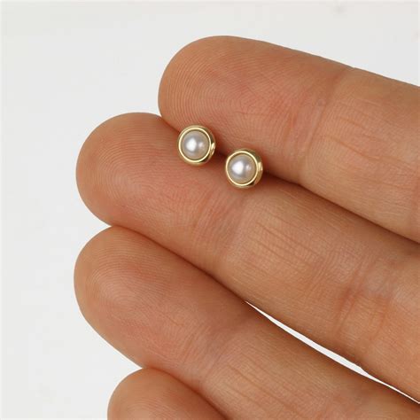 Small Pearl Earrings Gold Pearl Earrings Pearl Stud Earrings Etsy