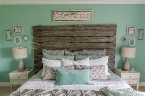 Mint green colour bedroom aesthetic. 20+ Decorating a mint bedroom!