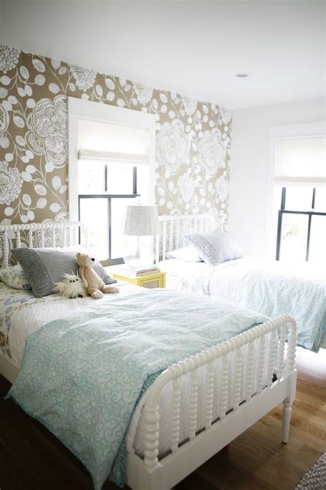 chic  inviting shared teen girl rooms ideas digsdigs
