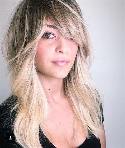 Whether you have curly hair, straight hair, or something in between, here are gorgeous medium hairstyles with bangs to consider! Slight curtain bangs, fringe medium length hair in 2020 ...