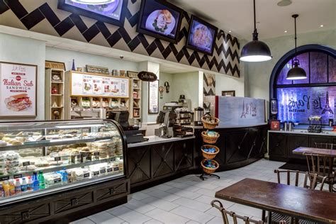 Le Paris Bakery And Café Winstar