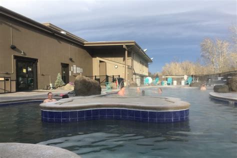 There is a coffee house a five minute walk away and a cafe even closer. 28 Hot Springs in Montana - TravelingMel