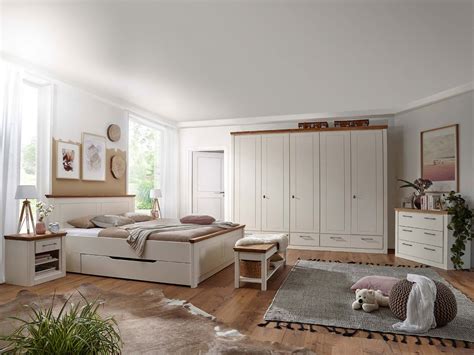 Klingt kompliziert, ist aber einfach erklärt: Massivholz Schlafzimmer Kiefer Blavand von G&K günstig ...