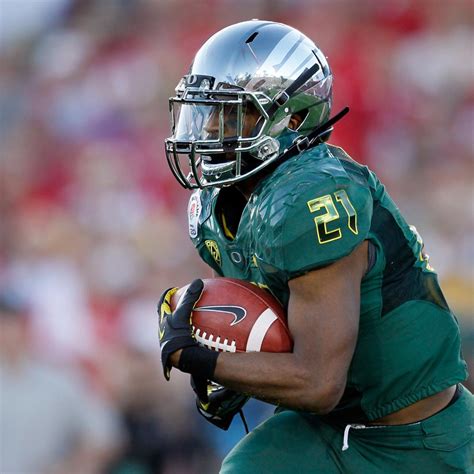 2012 Nfl Mock Draft Round 2 Biggest Steals Who Will Be Picked In Round 2 News Scores