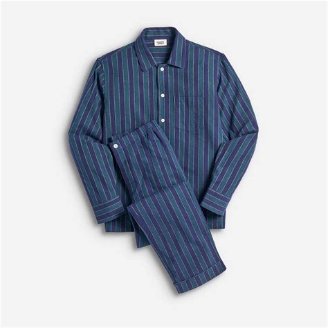 11 Best Mens Pajamas To Shop Right Now Comfortable Pajamas For Men