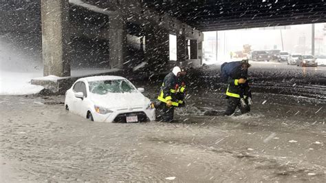 Snowstorm Floods Boston Harbor And Coastal Massachusetts Streets With Icy Water Abc News