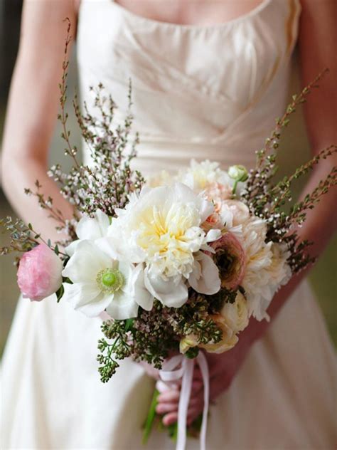 10 Money Saving Tips For Creating Wedding Floral Arrangements Diy