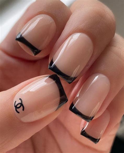 50 Pretty Black French Tip Nails You Must Try Page 10 Tiger Feng