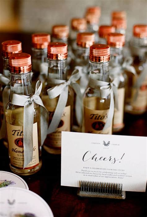 9 Wedding Favors Your Guests Will Actually Want To Grab