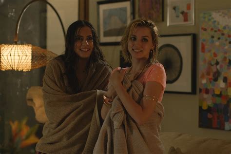 Киану ривз, лоренца иззо, ана де армас и др. MOVIE REVIEW: Knock Knock - Asia 361