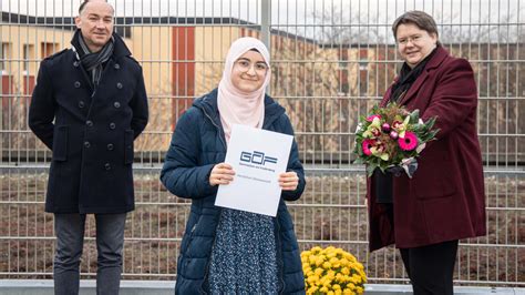 Bedia Reyyan Koca Hat Mit Bravour Franz Sisch Diplom Abgelegt