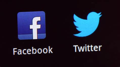 Twitter Facebook And The Battle For Advertising Dollars Bbc News
