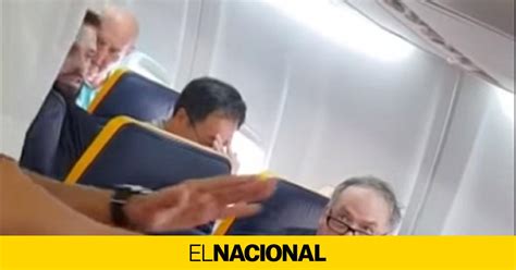 lamentable incidente racista en un vuelo de ryanair en barcelona