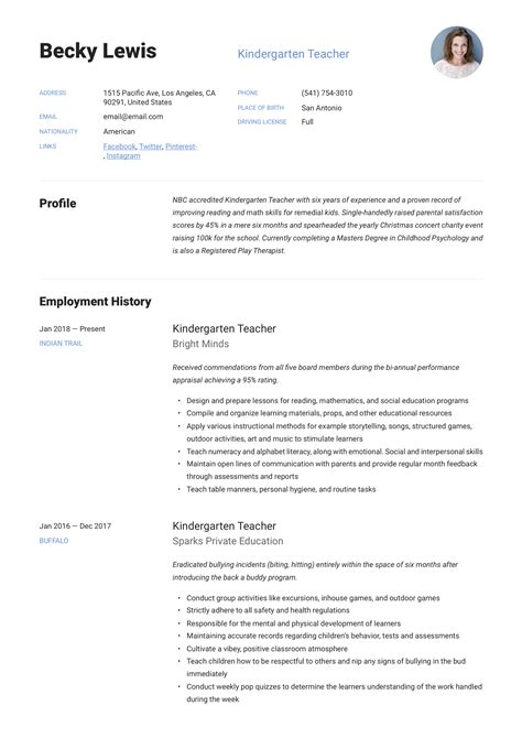 Details regarding your working history in a teaching/academic also include the time frames for instance whether you take in students at the beginning of. Kindergarten Teacher Resume & Writing Guide | +12 Examples ...