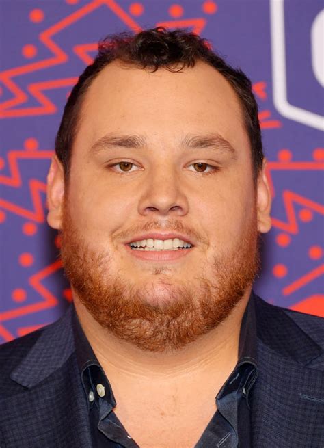 The word doesn't really fit, though he does have an undeniable independent streak. Luke Combs Says Record Exec Told Him He'd Never Make It In ...