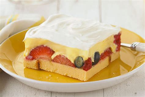 Blueberry pie filling will work well, too! Strawberry-Ladyfinger Dessert Squares - Kraft Recipes