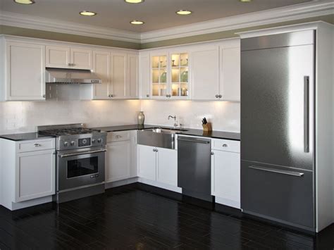 White kitchen islands, modern kitchen designs. 20 Beautiful And Modern L-Shaped Kitchen Layouts - Housely
