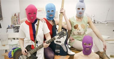Pussy Riot Comment Un Groupe Féministe Punk Est Devenu Une Marque L