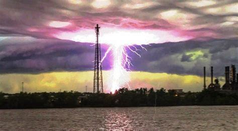 Man Captures Crazy Lightning Strike Photo From A Towboat On The