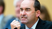 Landtagswahl 2018: Hubert Aiwanger: Provokateur mit Ambitionen ...