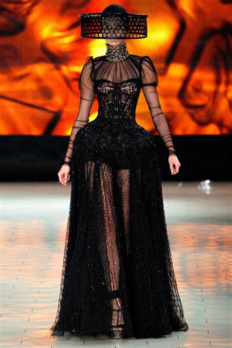 Runway Review Alexander Mcqueen Spring 2013 Fashion Couture Fashion