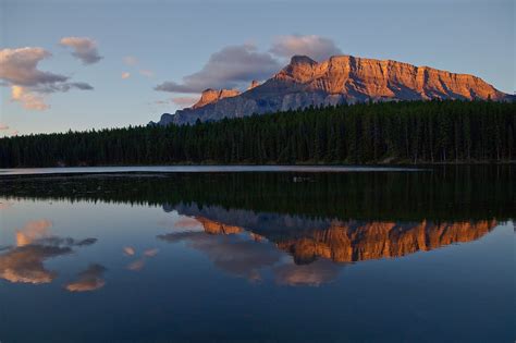 Banff Morning Mt Rundle Banff National Park Johnson Lak Flickr