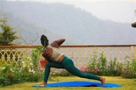 Curso De Yoga Quais Melhores Posturas Para Fortalecer As Pernas