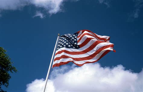 News, articles, videos and interviews beyond mainstream. File:USA Flag 1992.jpg - Wikimedia Commons
