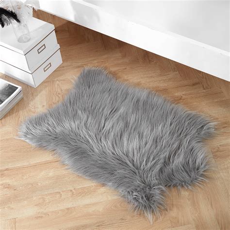 Mainstays Mongolian Faux Fur Figural Rug