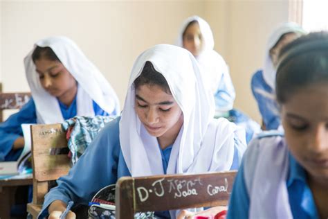 Transform Pakistans Under Resourced Girls Schools Globalgiving