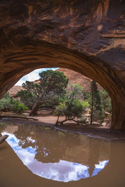 Navajo Arch Stock Image Image Of Background Pretty 41146169
