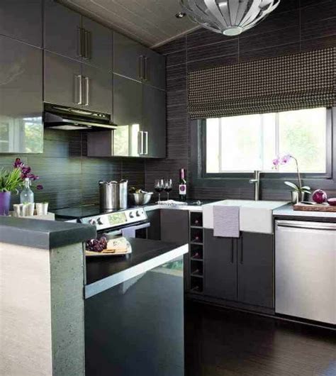 Esta fabulosa cocina de estilo moderno cuenta con un conjunto de muebles con. Cocinas modernas pequeñas - Diseño y decoracion ...