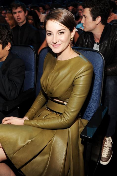 Shailene Woodley At The Mtv Movie Awards 2014 Popsugar Celebrity Photo 13