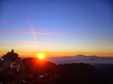 Sunrise In Mountain Bromo Bromo Volcano Tour Ijen Crater Blue Fire