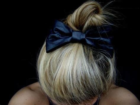 Holiday Hair Inspiration Put A Bow On It Design Darling Holiday