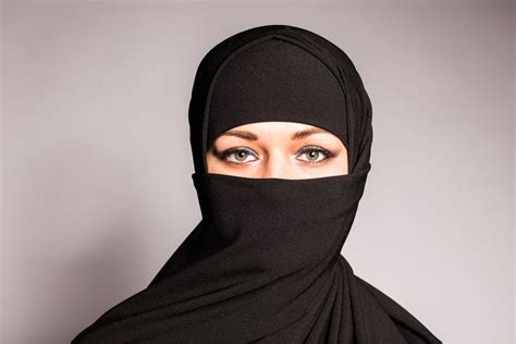 My Encounter With Women Who Wear The Burqa We Fear What We Dont