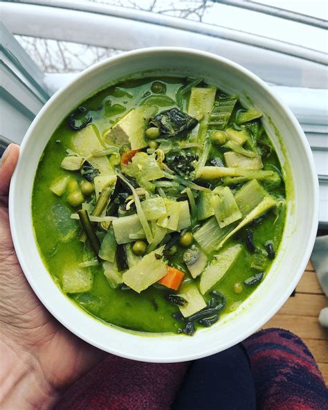 Here are 10 easy soups to warm you up this win. Green Curry Soup — Amy Longard | Plant-Based Nutrition ...