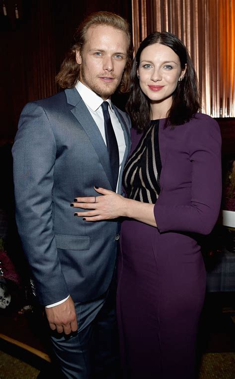 who does the outlander cast ship sam heughan caitriona balfe and more reveal the couples they