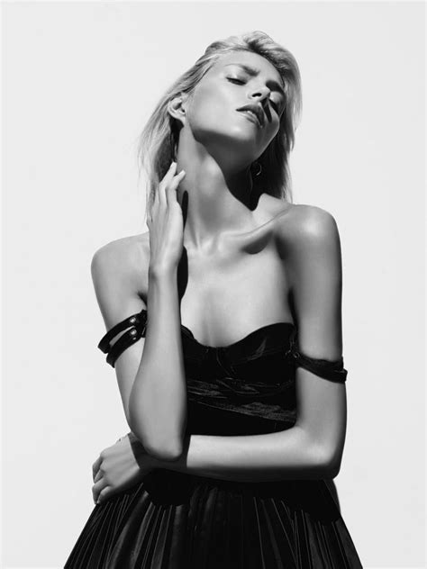 From the runway to the red carpet, high fashion to music, movie stars to supermodels. Pin on anja rubik
