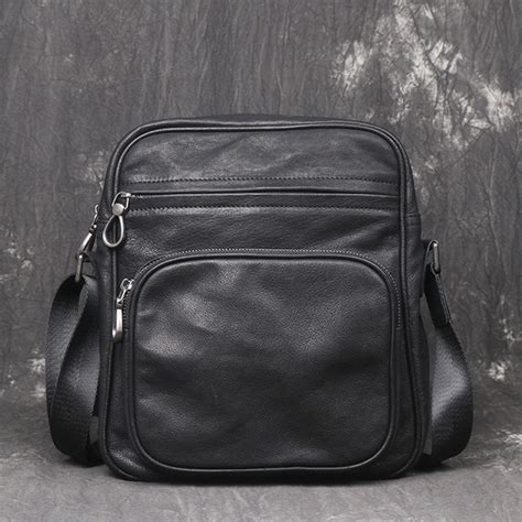 Aetoo Leather Mens Shoulder Bag Header Leather Vertical Messenger Bag Casual Briefcase Fashion