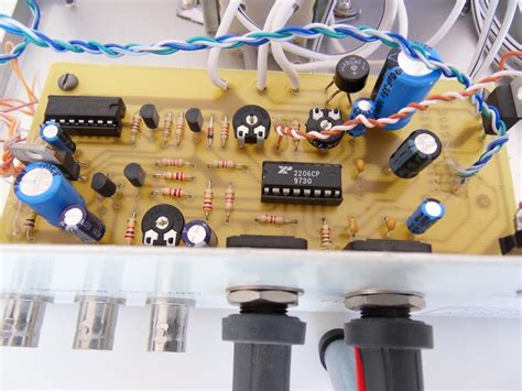 A function generator is an indispensable of electronics lab equipment, but unfortunately such a the xr2206 diy kit. 1Hz to 1MHz XR2206 Function Generator - Electronics Infoline | Electronics Infoline