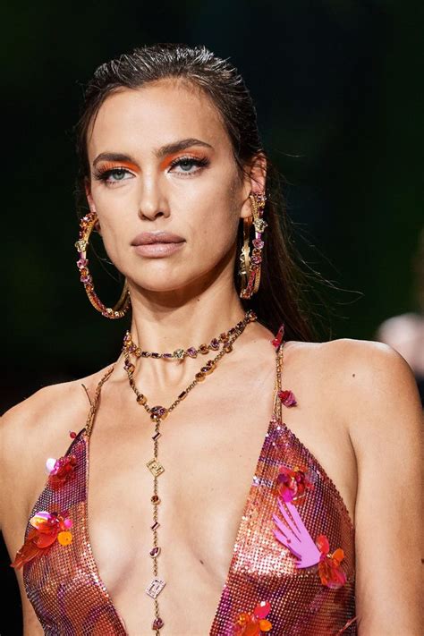 The Top Jewelry Trends Of Spring 2020—from Chokers To Full Body Glitz Top Jewelry Trends