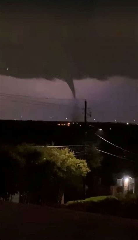 Tornado Tears Through Dallas Leaving Thousands Without Power Abc News