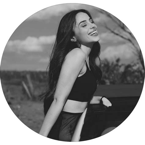 ملابس اطفال من مصممين عالميين احصل على ملابس اطفال من تصميم اشهر المصممين العالميين و العديد من الماركات من جميع انحاء العالم. صور افتارات فخمه بنات 2021 - موسوعة المنهاج