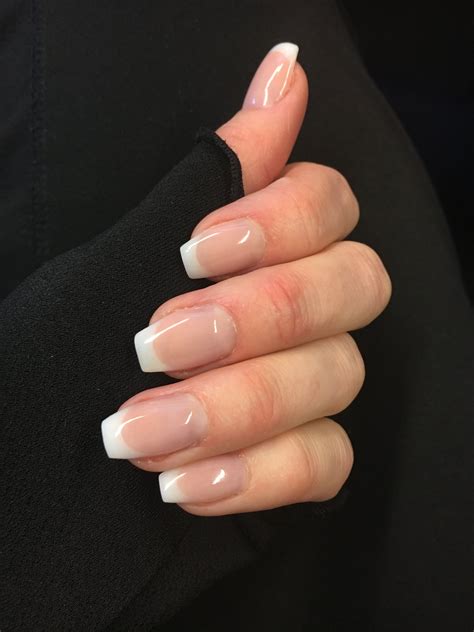 Classic French Manicure French Manicure Nails French Tip Acrylic Nails Ombre Acrylic Nails
