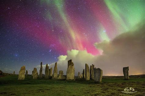 Aurora Borealis At The Callanish Stones Isle Of Lewis 2016 Pic