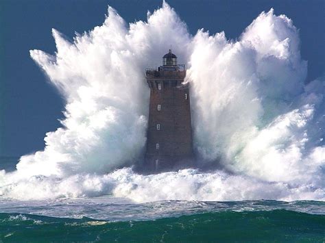 Lighthouse Under Huge Waves Powerful Splash Ocean Nature Waves