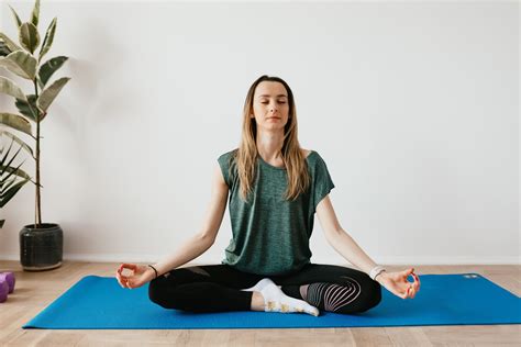Mindful Yoga Mindful Moves